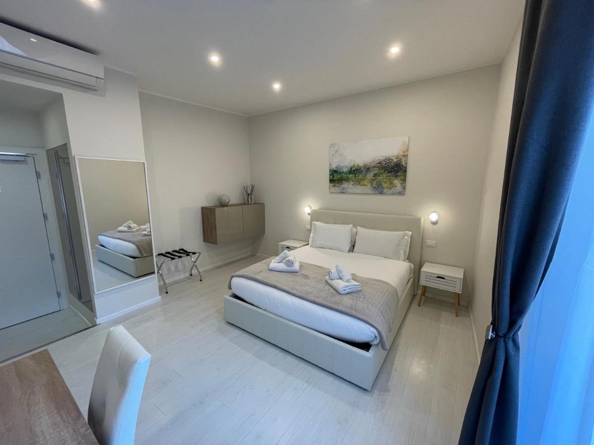 Quintus Luxury Suites โรม ภายนอก รูปภาพ
