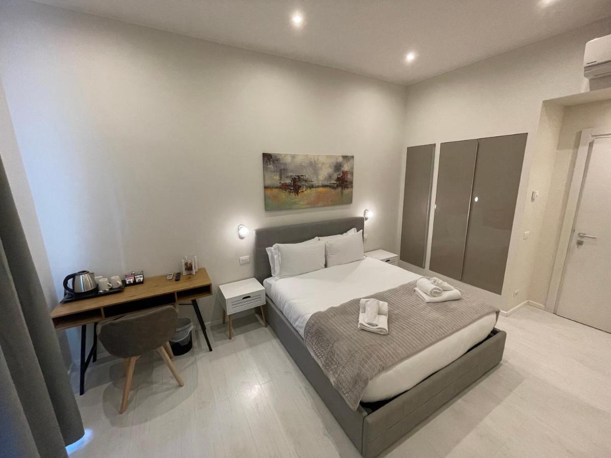 Quintus Luxury Suites โรม ภายนอก รูปภาพ