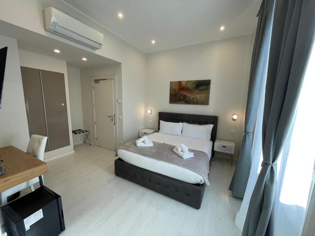 Quintus Luxury Suites โรม ภายนอก รูปภาพ