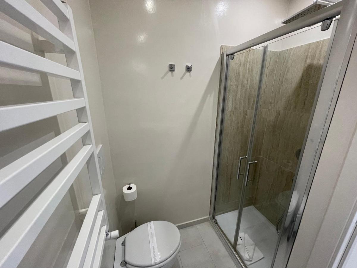 Quintus Luxury Suites โรม ภายนอก รูปภาพ