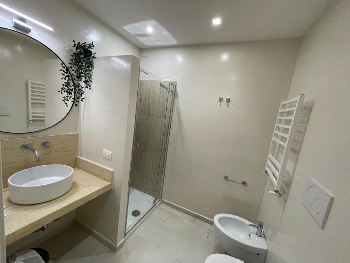 Quintus Luxury Suites โรม ภายนอก รูปภาพ