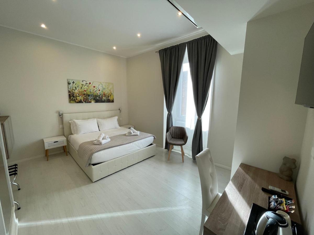Quintus Luxury Suites โรม ภายนอก รูปภาพ