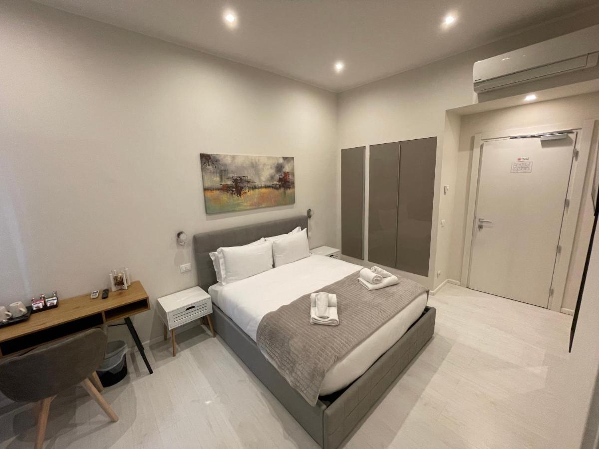 Quintus Luxury Suites โรม ภายนอก รูปภาพ