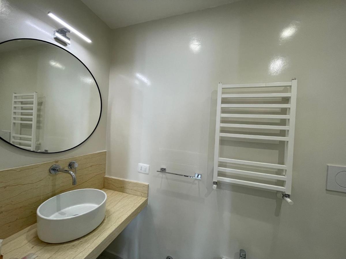 Quintus Luxury Suites โรม ภายนอก รูปภาพ