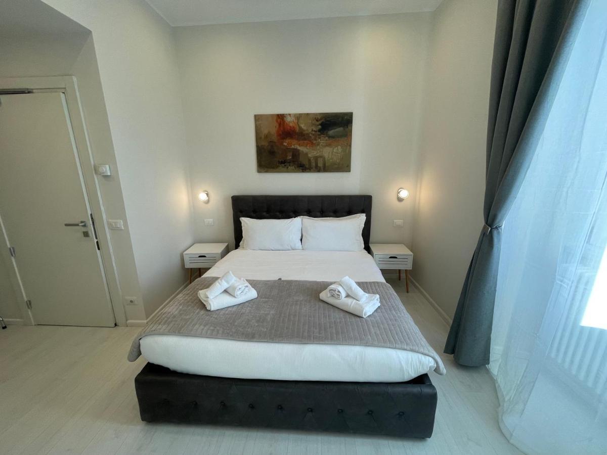 Quintus Luxury Suites โรม ภายนอก รูปภาพ